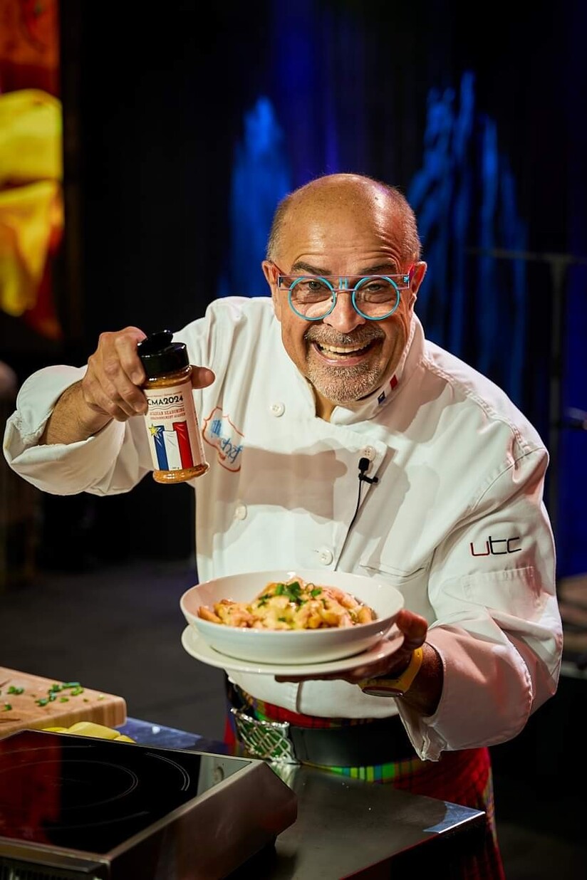 A picture of the Kilted Chef holding a nice plate of food.
